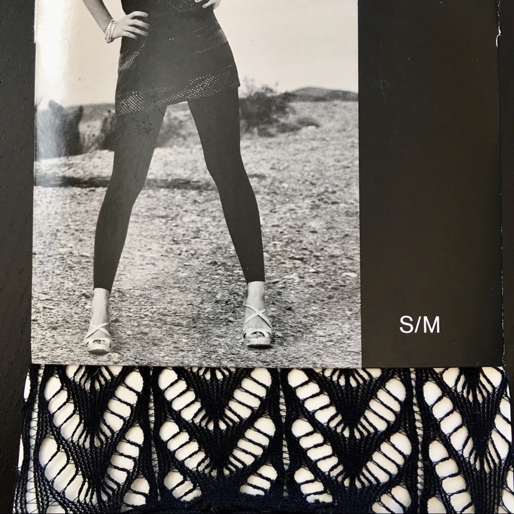 NWT Express Vintage Ankle Leggings with Design